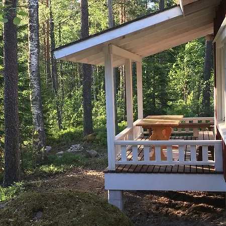 Loma-asunnot Lake House With Sauna Kouvola